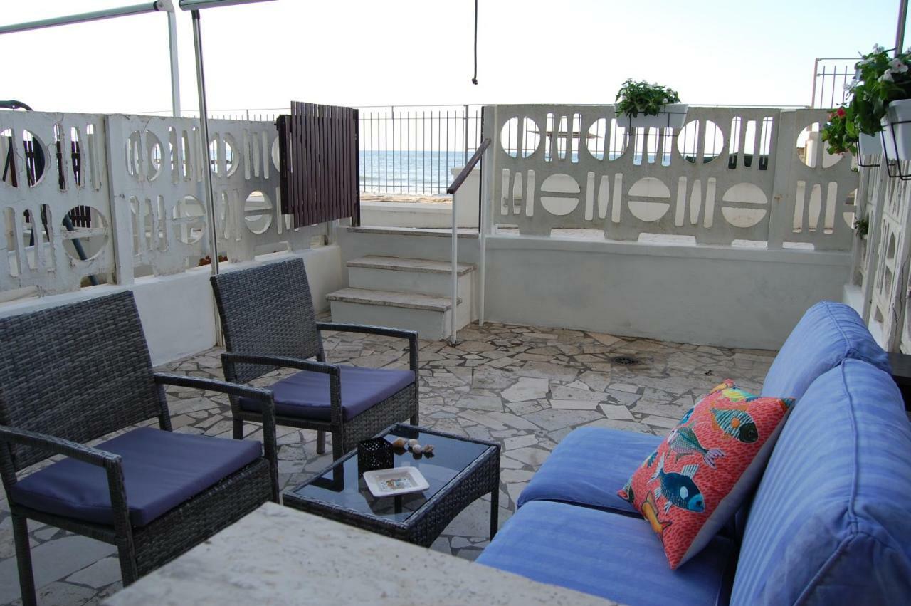 La Casa Sulla Spiaggia Apartment เน็ตตูโน ภายนอก รูปภาพ